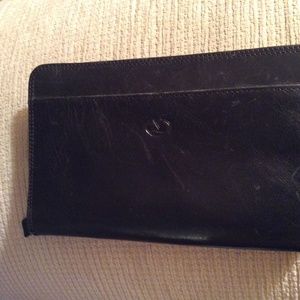 Strada Black Organizer Zip Around Multiple Compartment Wallet